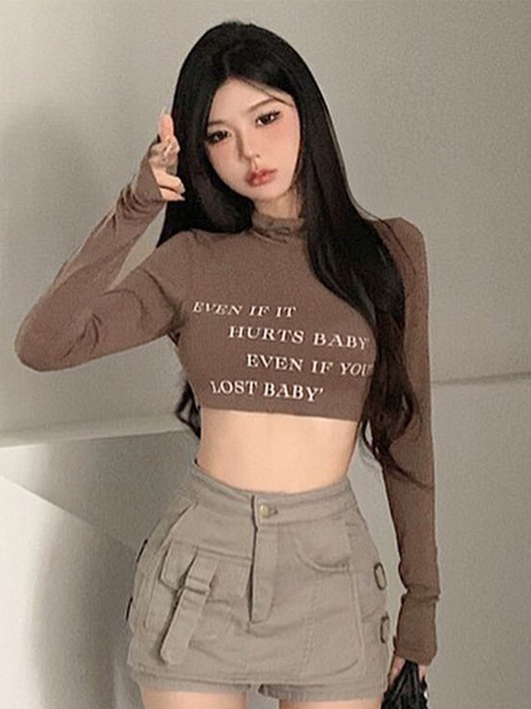 

StyleCast Coffee Brown Printed Fitted Crop Top