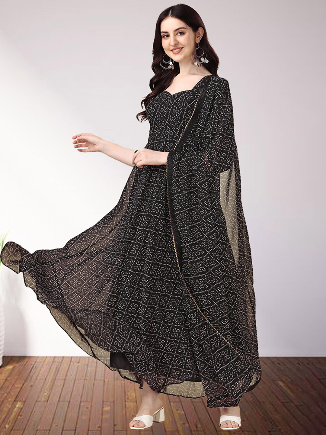 

N N ENTERPRISE Women Black Ethnic Motifs Printed Kurti With Dupatta