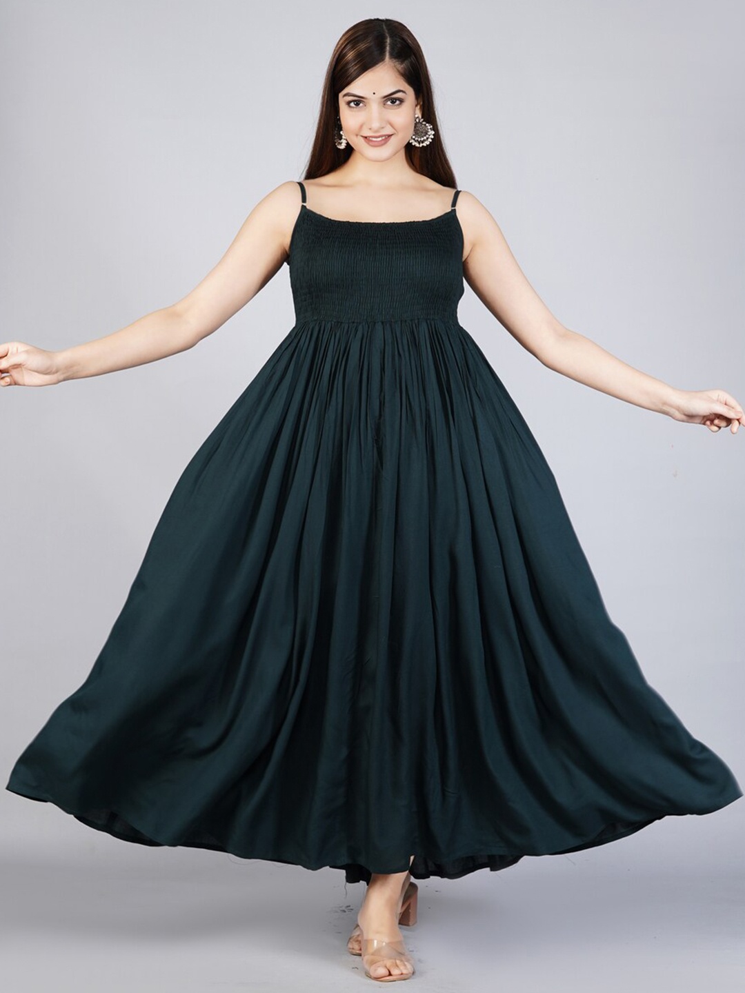 

Neemiya Sleeveless Smocked Fit & Flare Maxi Dress, Green