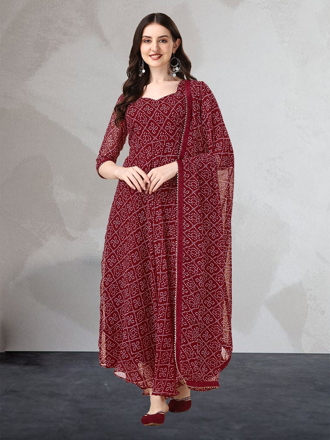 

N N ENTERPRISE Women Red & rosewood Bandhani Printed Georgette Anarkali Kurta