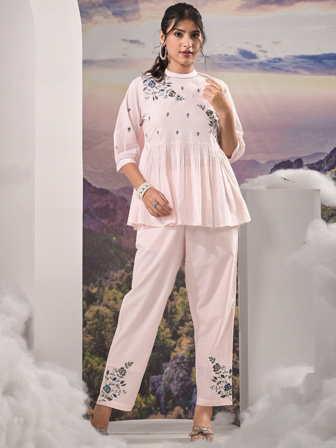 

The Kapas Embroidered Pure Cotton Co-Ords, Pink