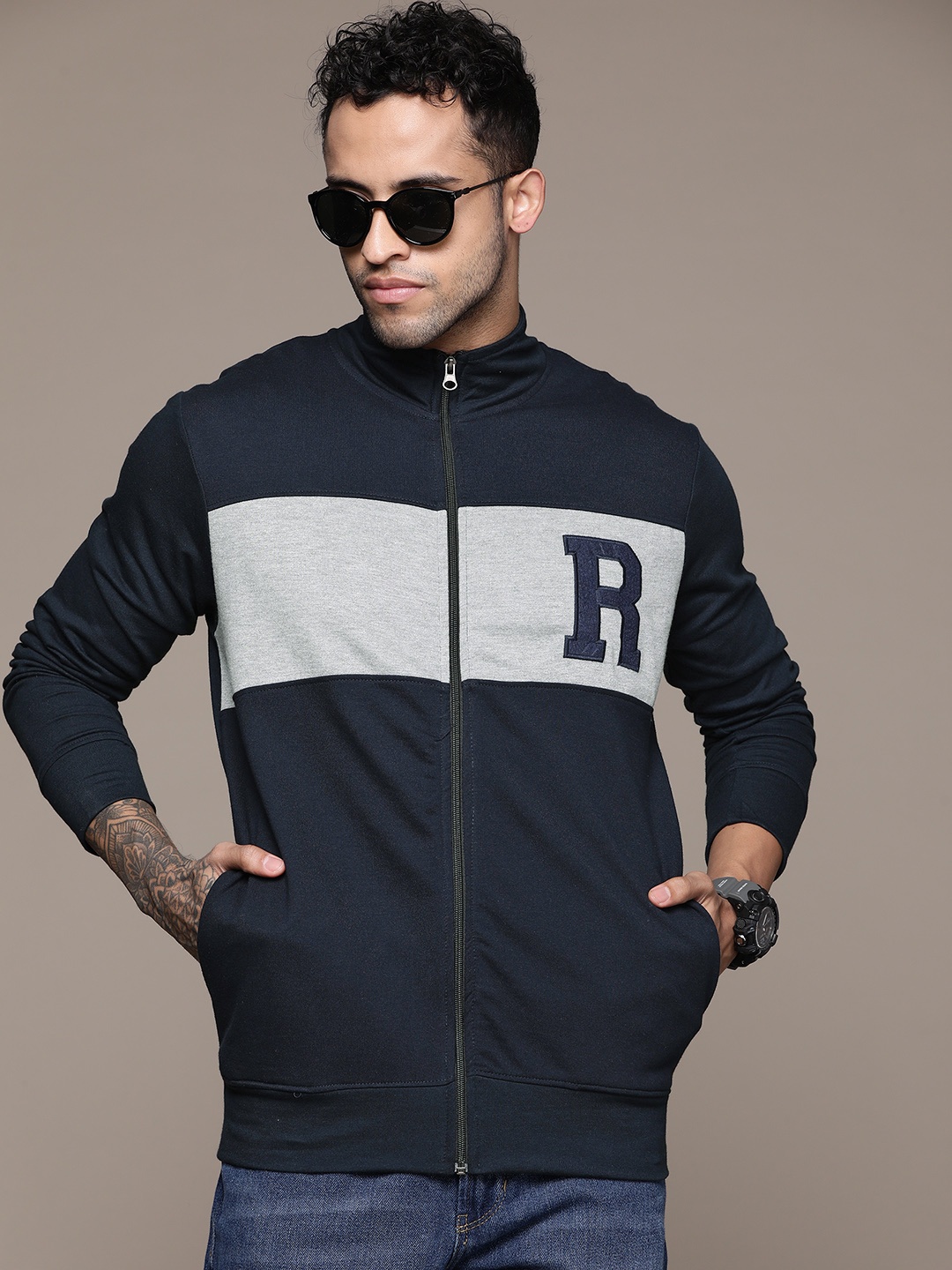 

Roadster Men Colourblocked Sweatshirt, Navy blue