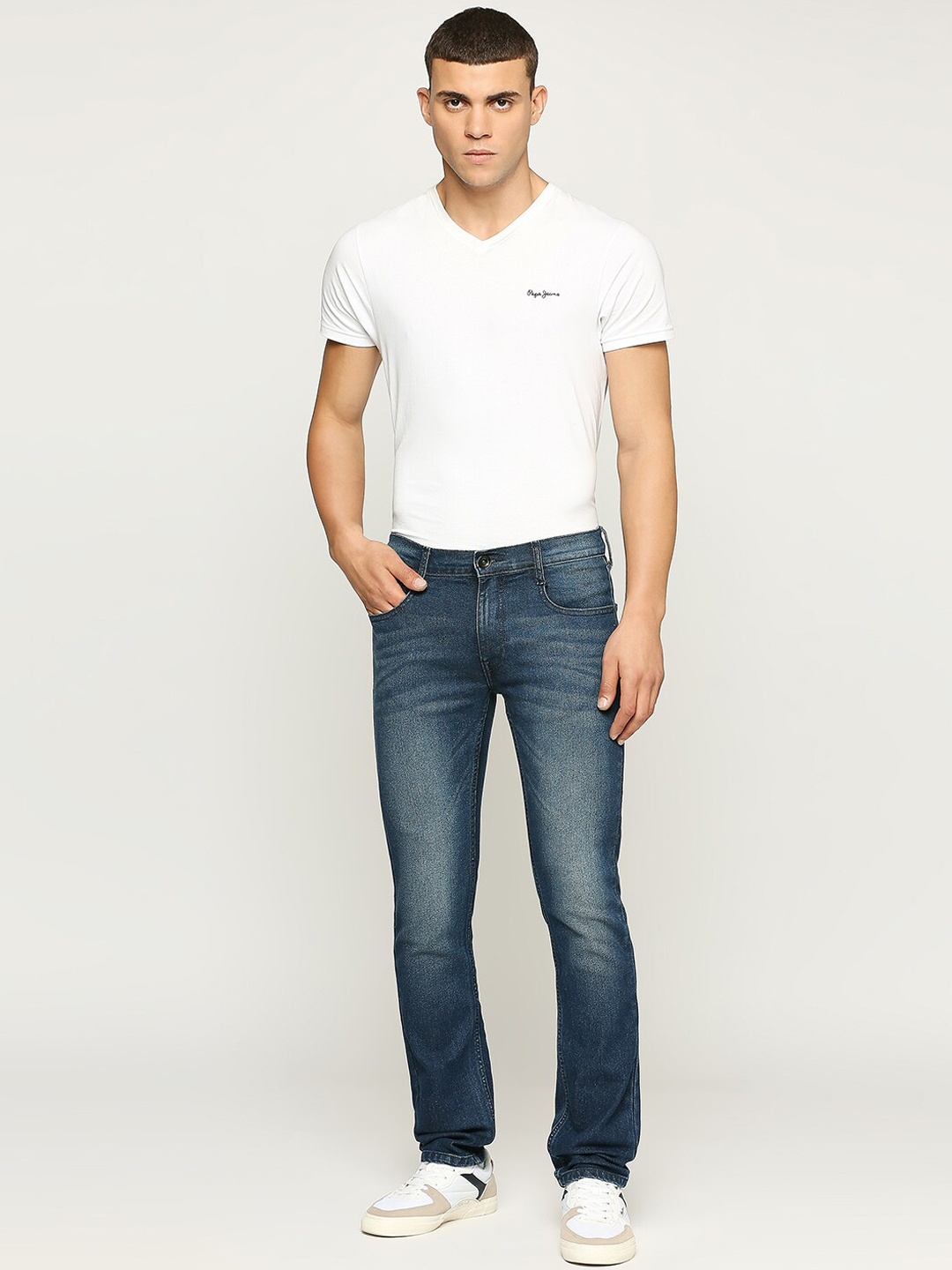 

Pepe Jeans Men Mid-Rise Vapour Slim Fit Heavy Fade Stretchable Jeans, Blue