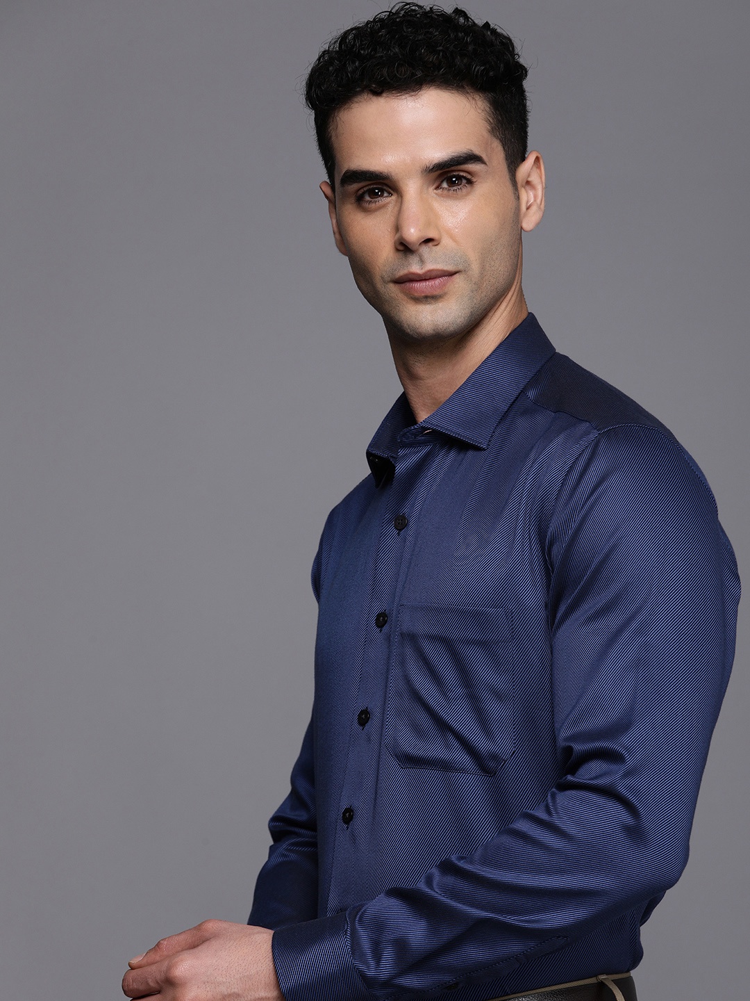 

Louis Philippe Pure cotton Slim Fit Striped Formal Shirt, Navy blue