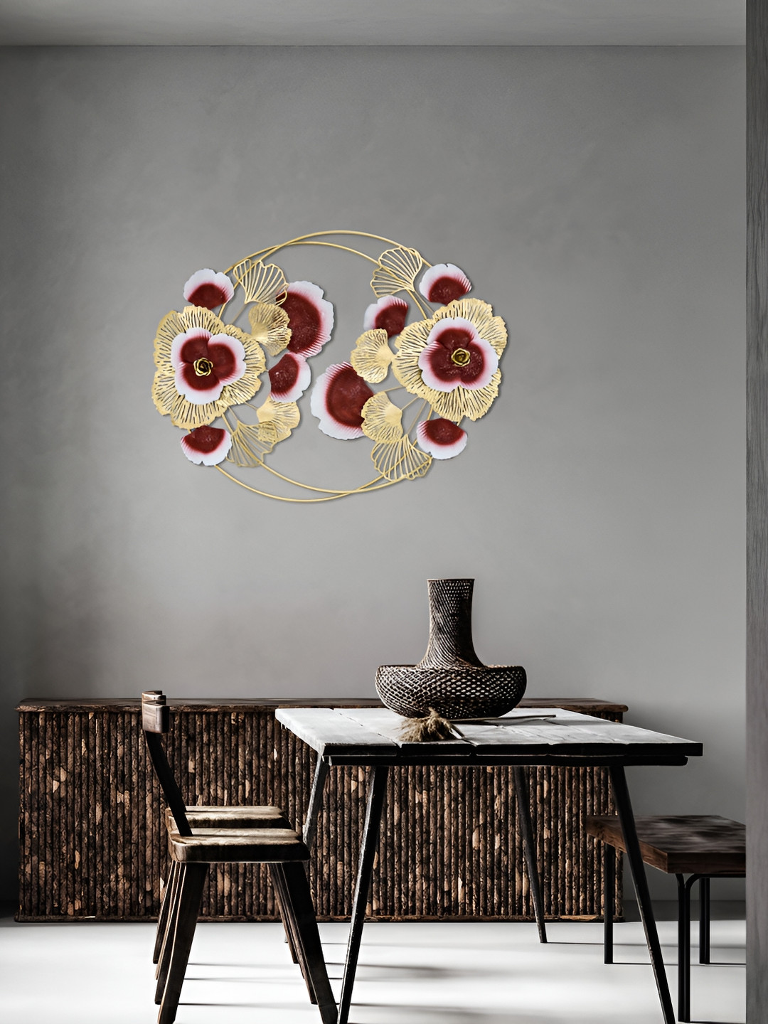 

HANDICRAFTS TOWN Gold Toned & Red Metal Wall Decor