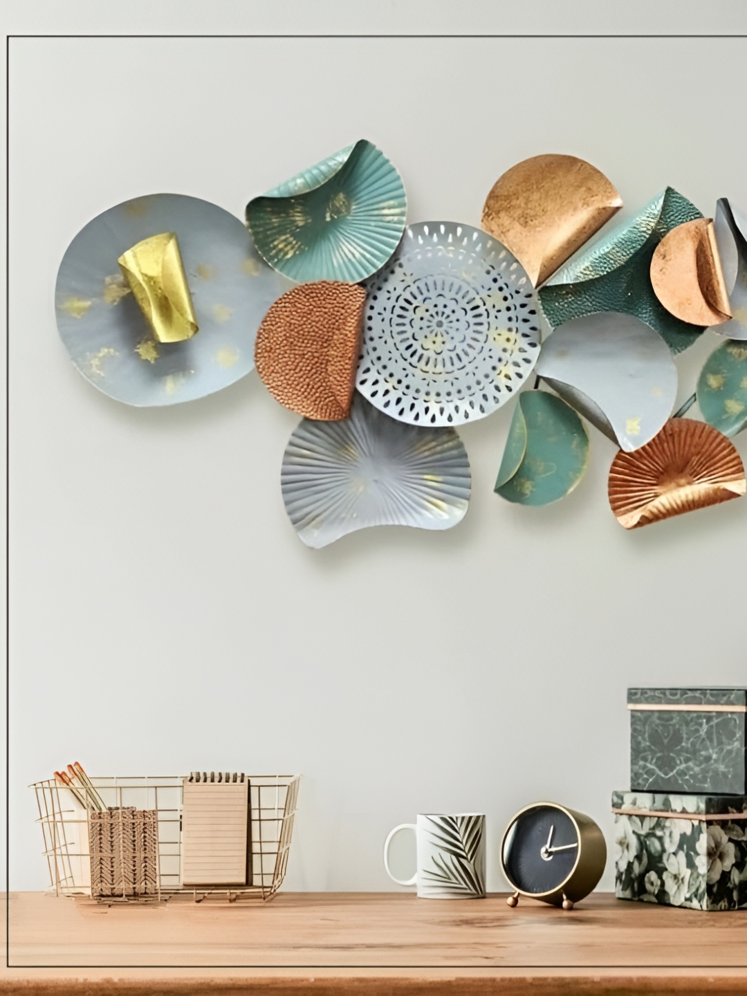 

HANDICRAFTS TOWN Grey & Green Metal Wall Decor