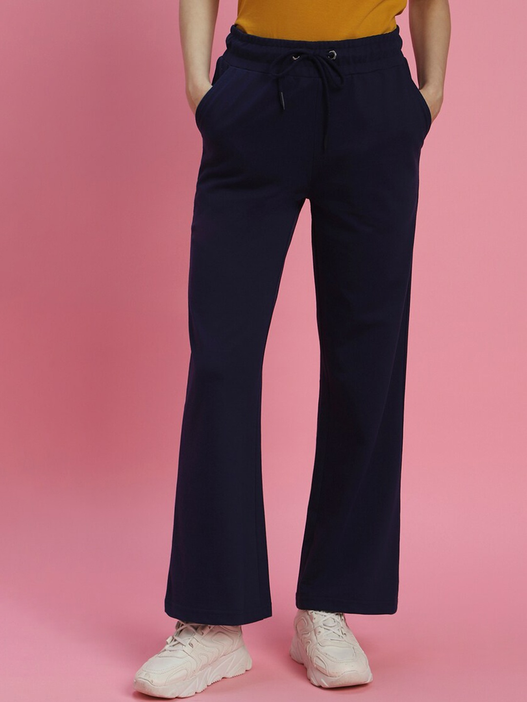 

FOREVER 21 Women Mid-Rise Trousers, Navy blue