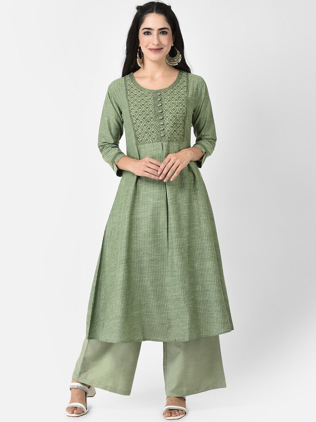 

Span Floral Embroidered A-Line Kurta, Green