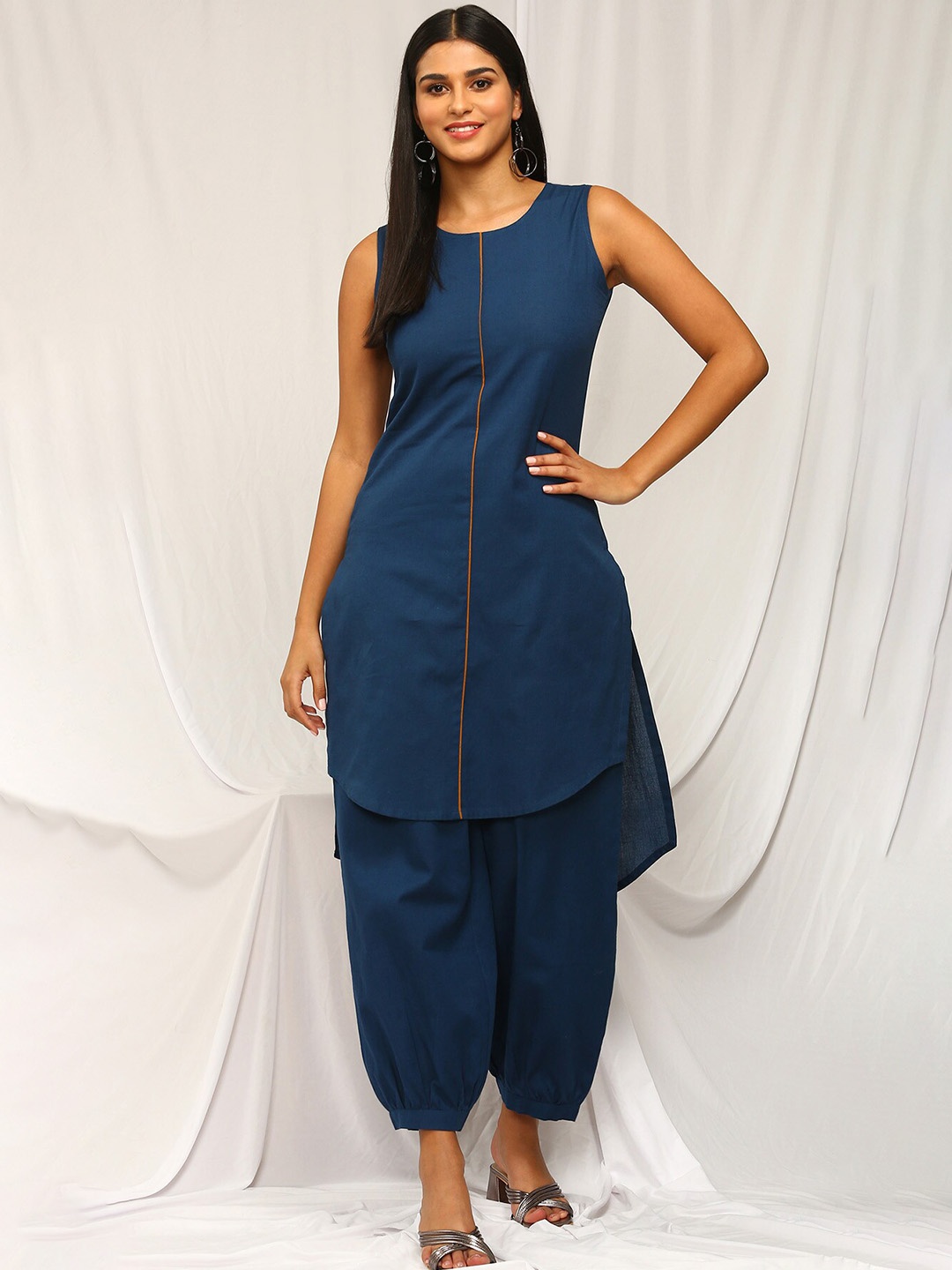 

Stylefables Sleeveless Linen Straight High Low Kurta With Salwar, Navy blue