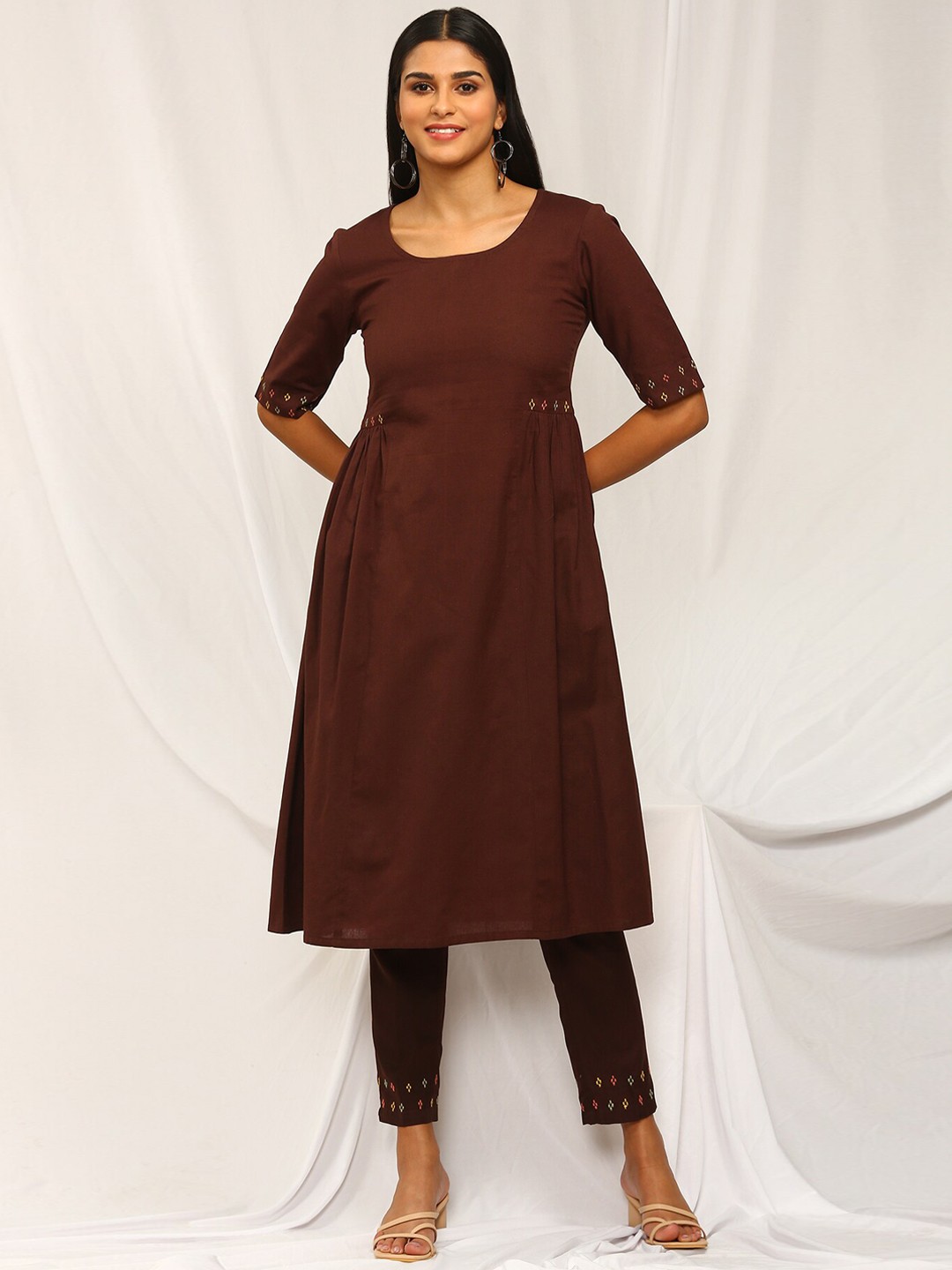 

Stylefables Floral Embroidered Thread Work Kurta with Trousers, Brown