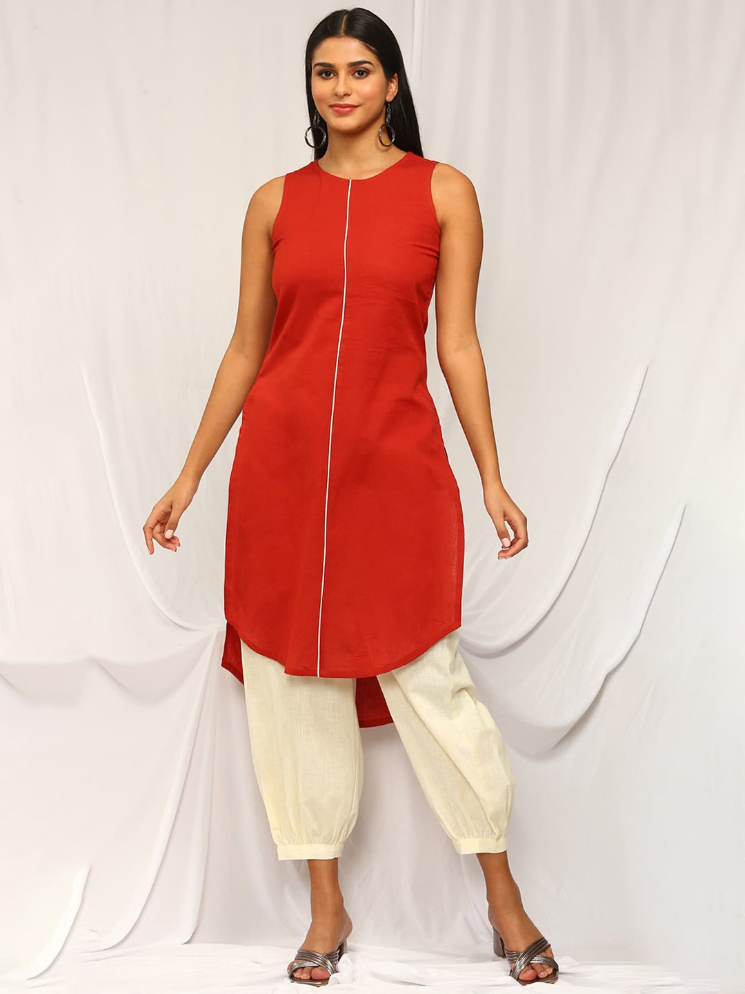 

Stylefables Round Neck Straight Linen Kurta with Salwar, Red
