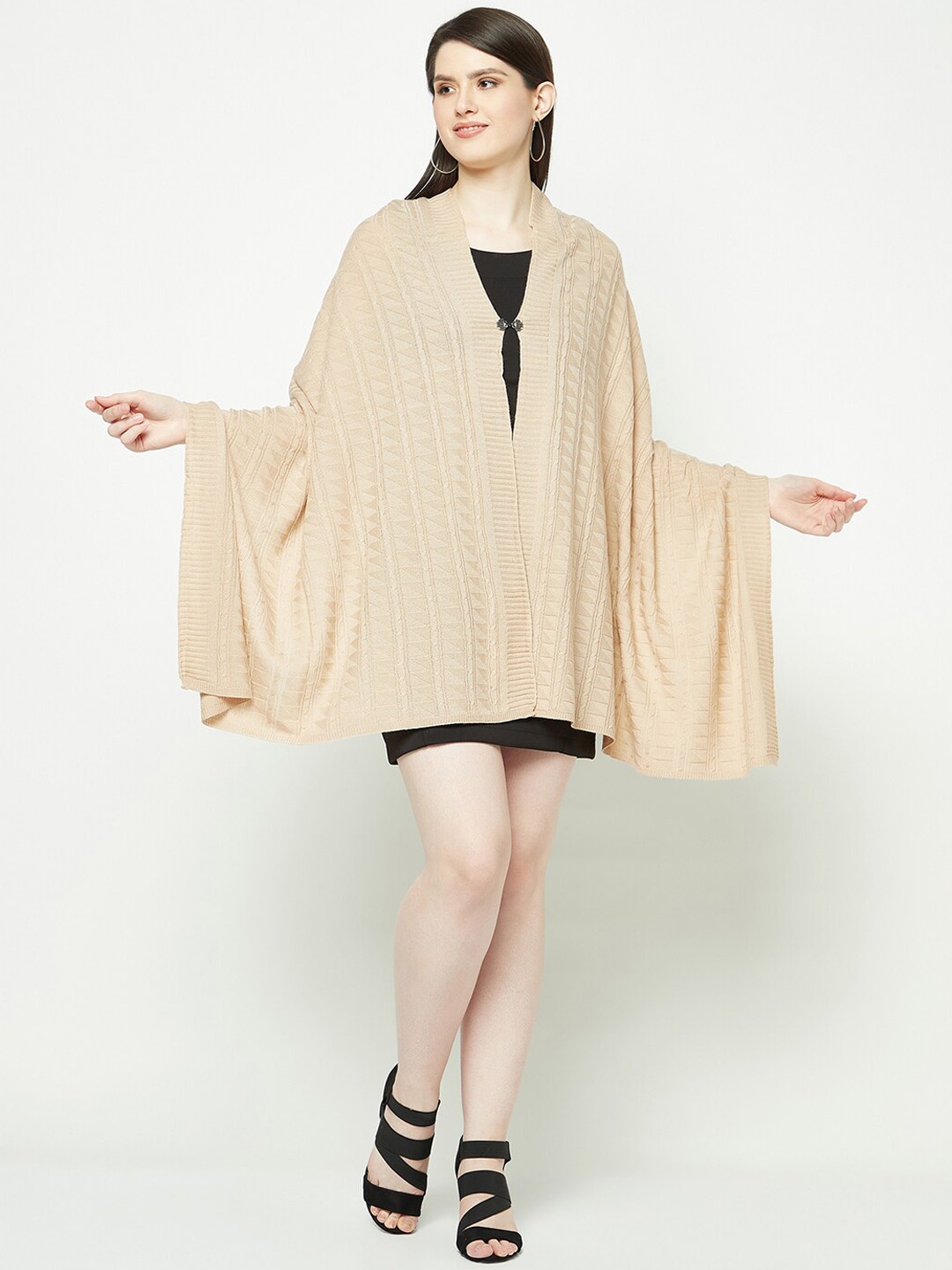 

Knitstudio Geometric Self Design Shawl, Beige