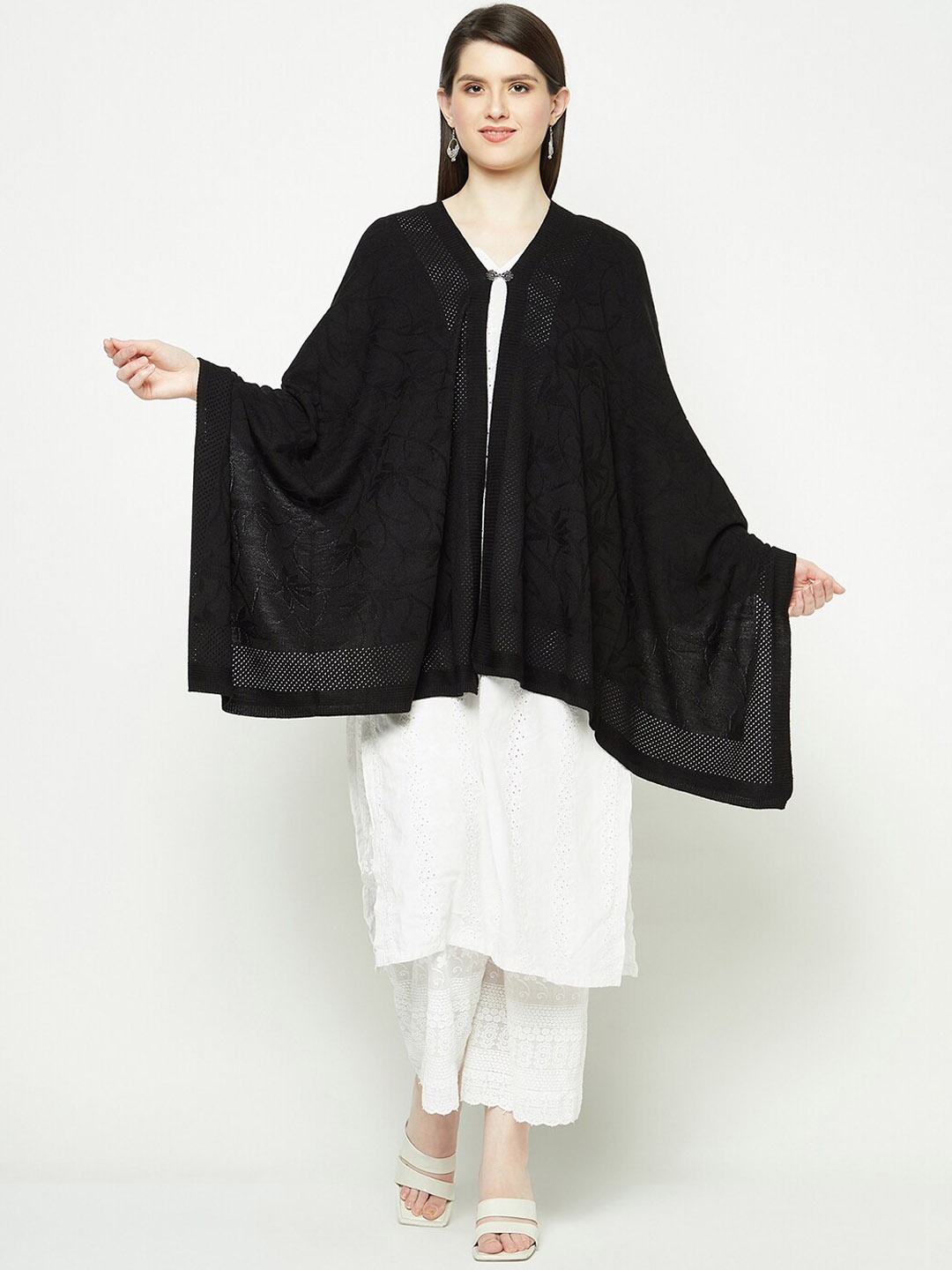 

Knitstudio Women Knitted Shawl, Black