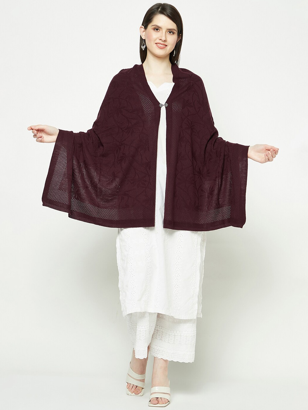 

Knitstudio Knitted Shawl, Maroon