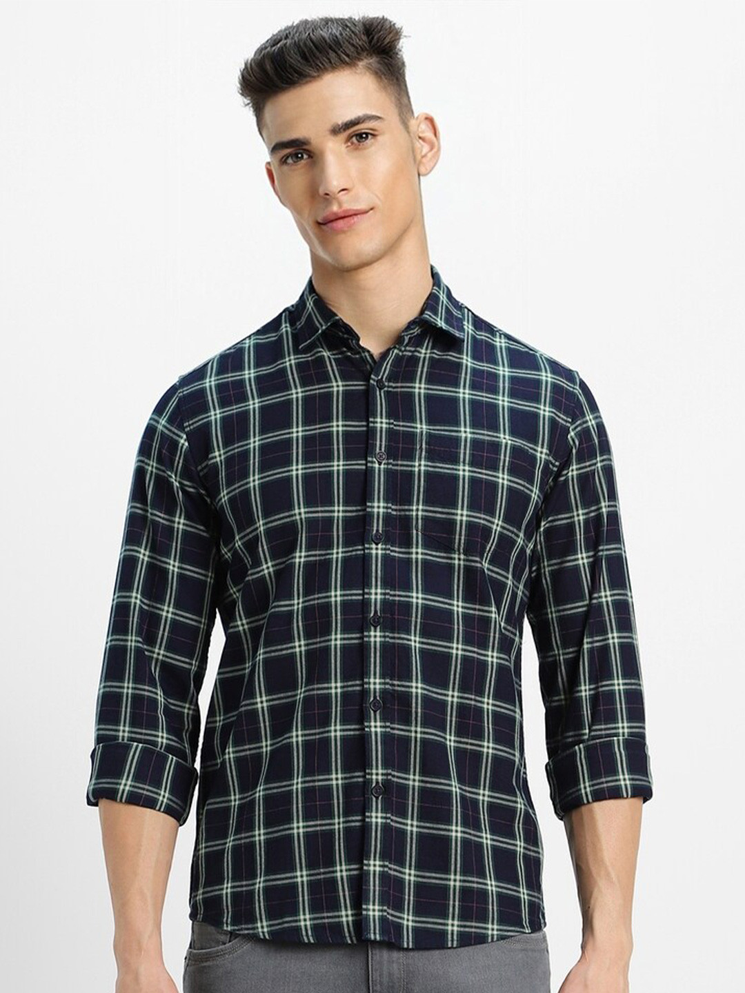 

FOREVER 21 Grid Tattersall Checks Spread Collar Pure Cotton Casual Shirt, Navy blue