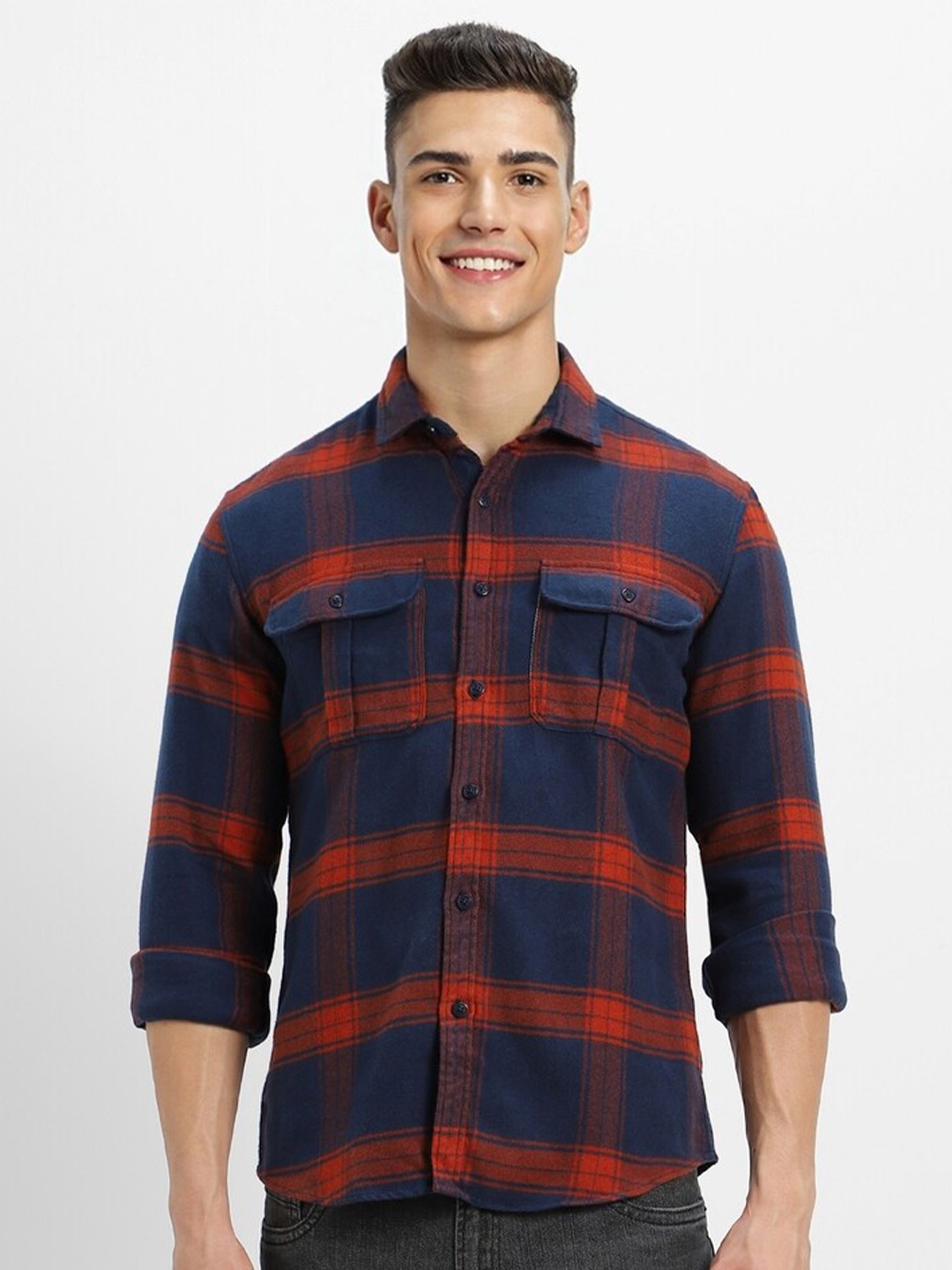 

FOREVER 21 Tartan Checks Spread Collar Pure Cotton Casual Shirt, Navy blue
