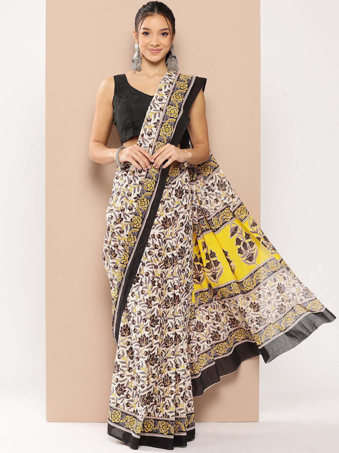 

Yufta Cream-Coloured Floral Voile Block Print Saree