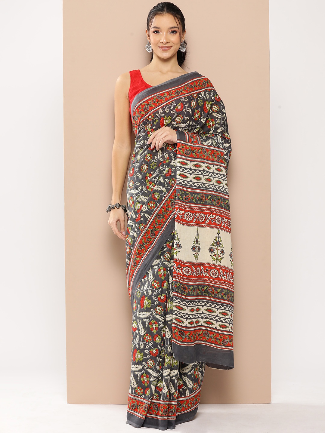 

Yufta Grey Floral Voile Block Print Saree