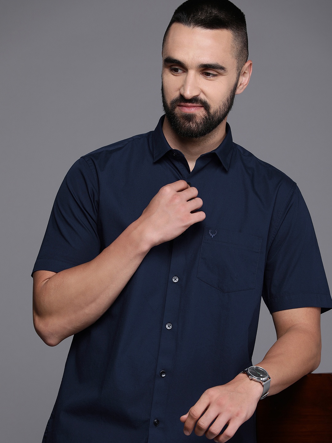 

Allen Solly Men Classic Solid Casual Shirt, Navy blue