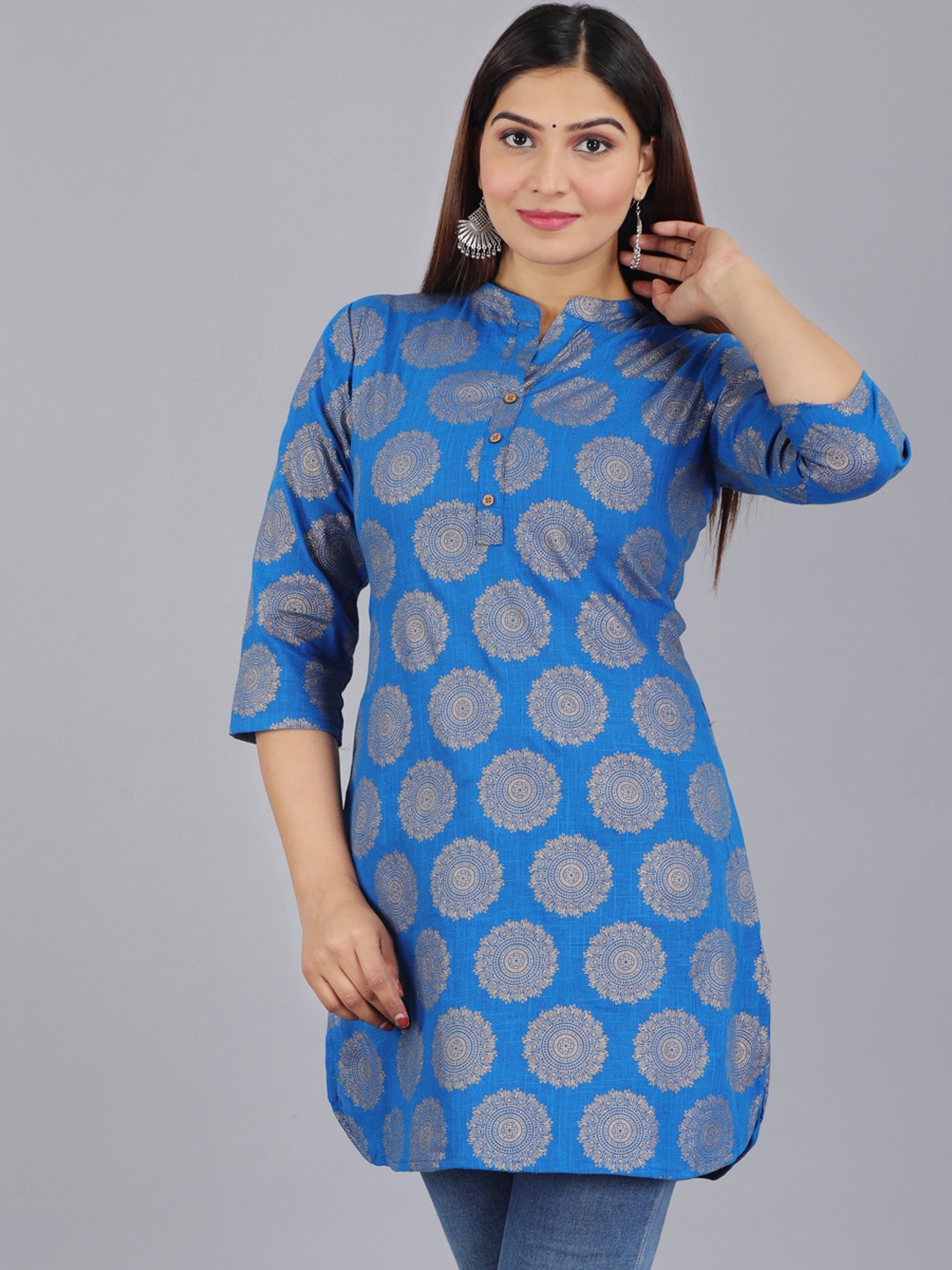 

AAYUMI Ethnic Motifs Printed Kurti, Blue