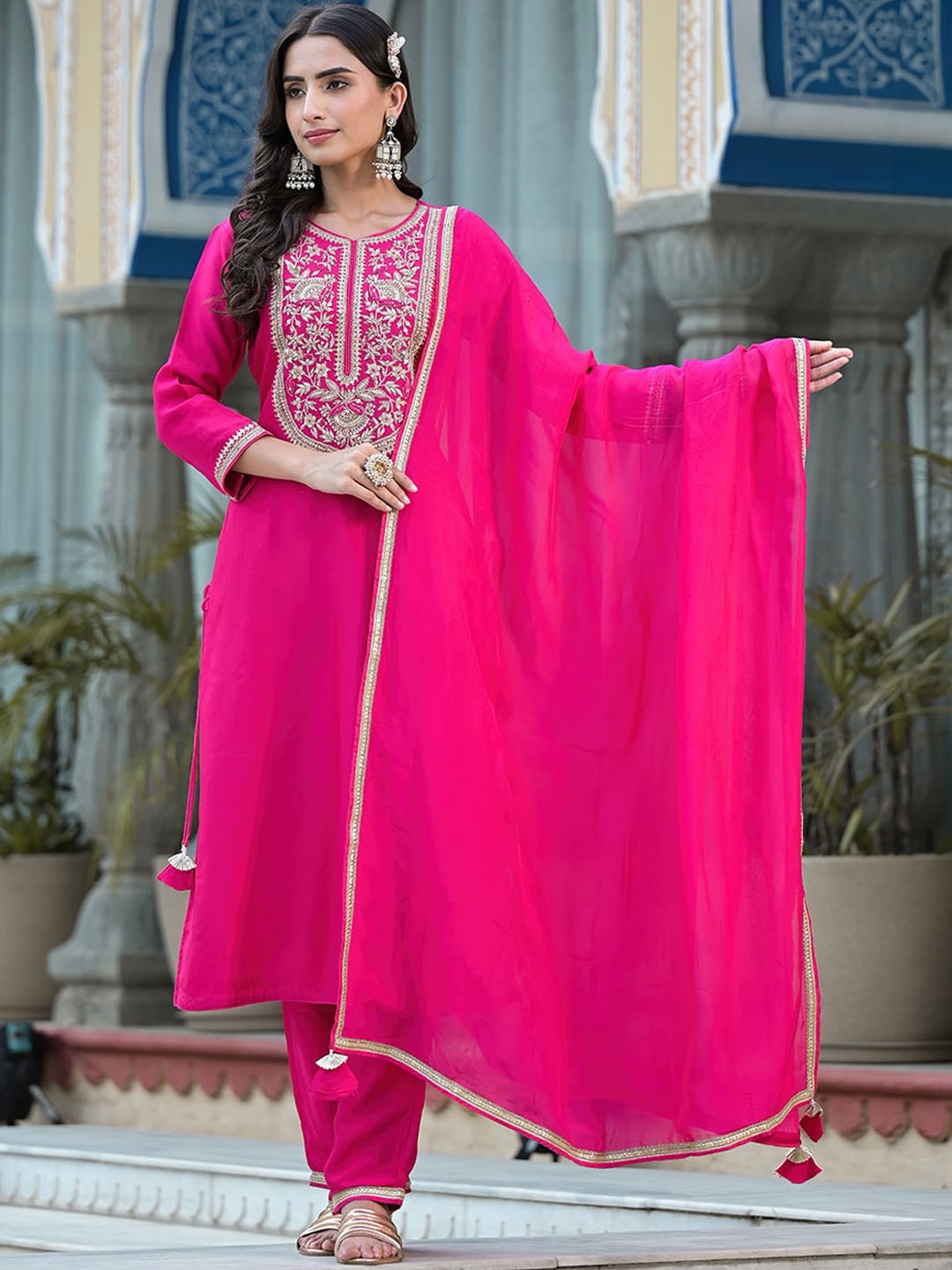 

Divena Yoke Design Embroidered Straight Zardozi Georgette Kurta with Trousers & Dupatta, Pink