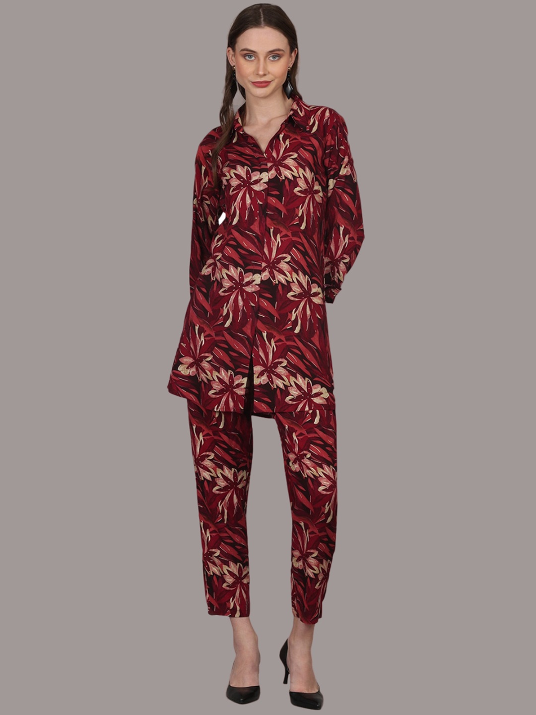 

pinfit Floral Printed Shirt Collar Puff Sleeve Regular Kurta With Palazzos, Red