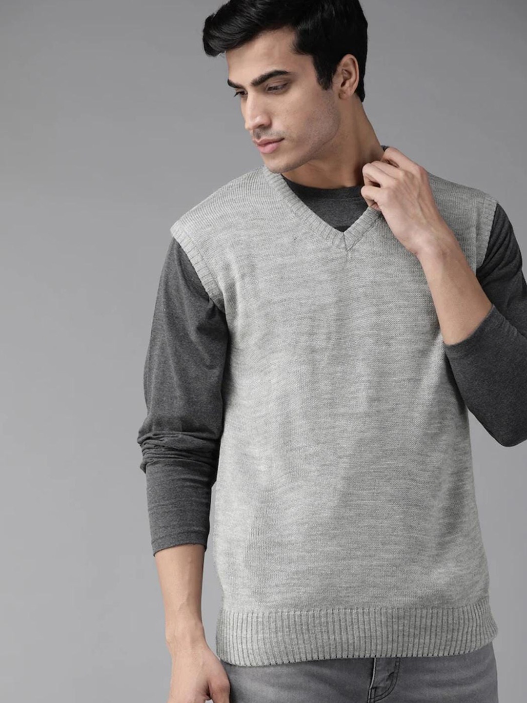 

The Roadster Life Co. V-Neck Sleeveless Pure Acrylic Sweater Vest, Grey melange