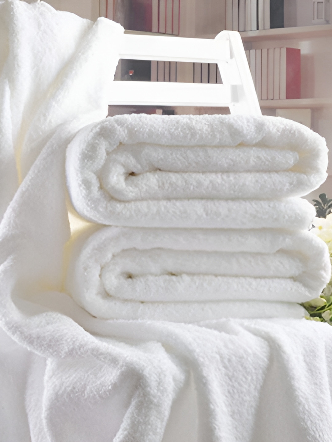 

Sanjeev Textiles White 3 Pieces Cotton 550 GSM Bath Towels
