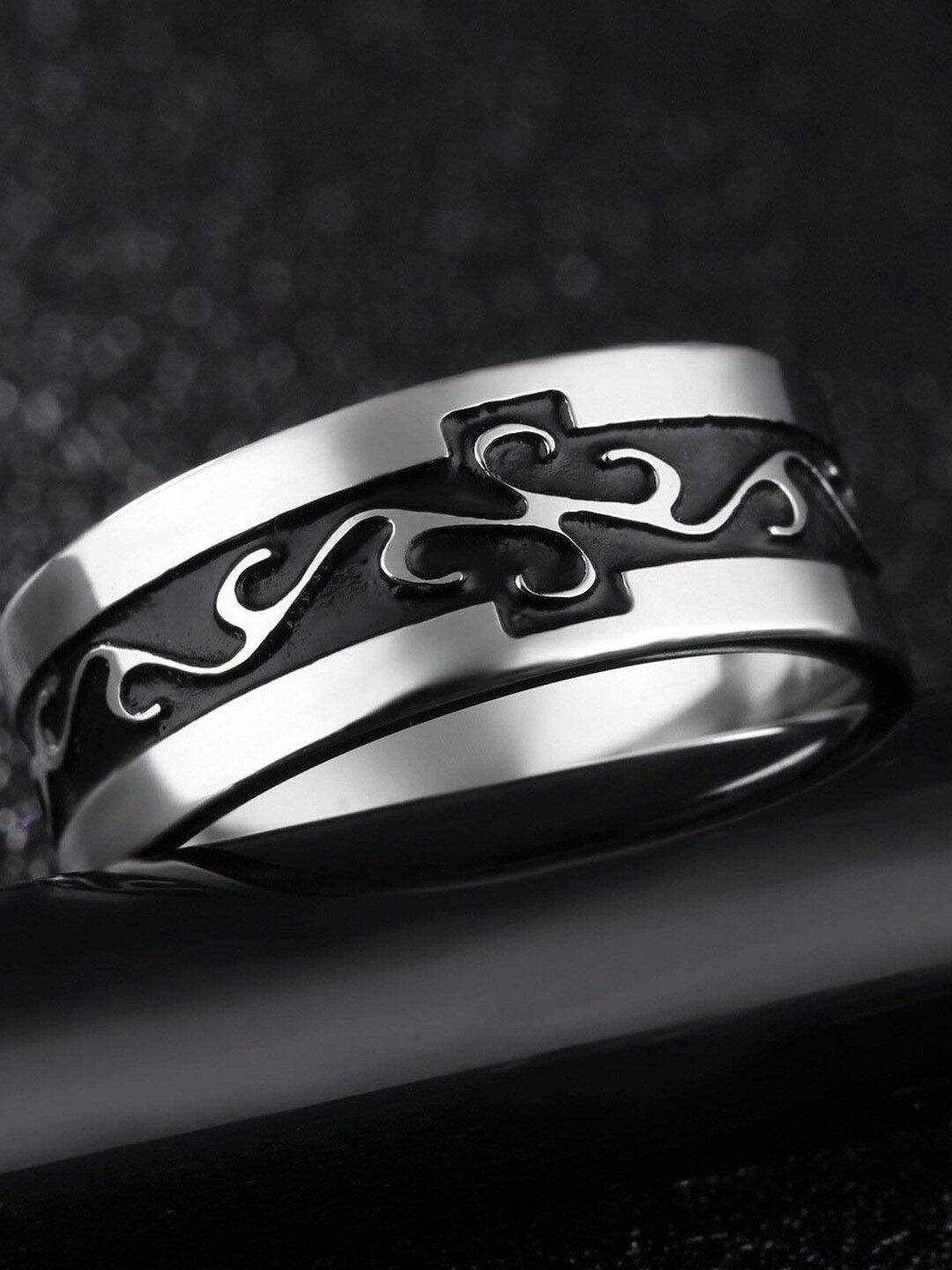 

OOMPH Men Stainless Steel Celtic Symbol Finger Ring, Silver