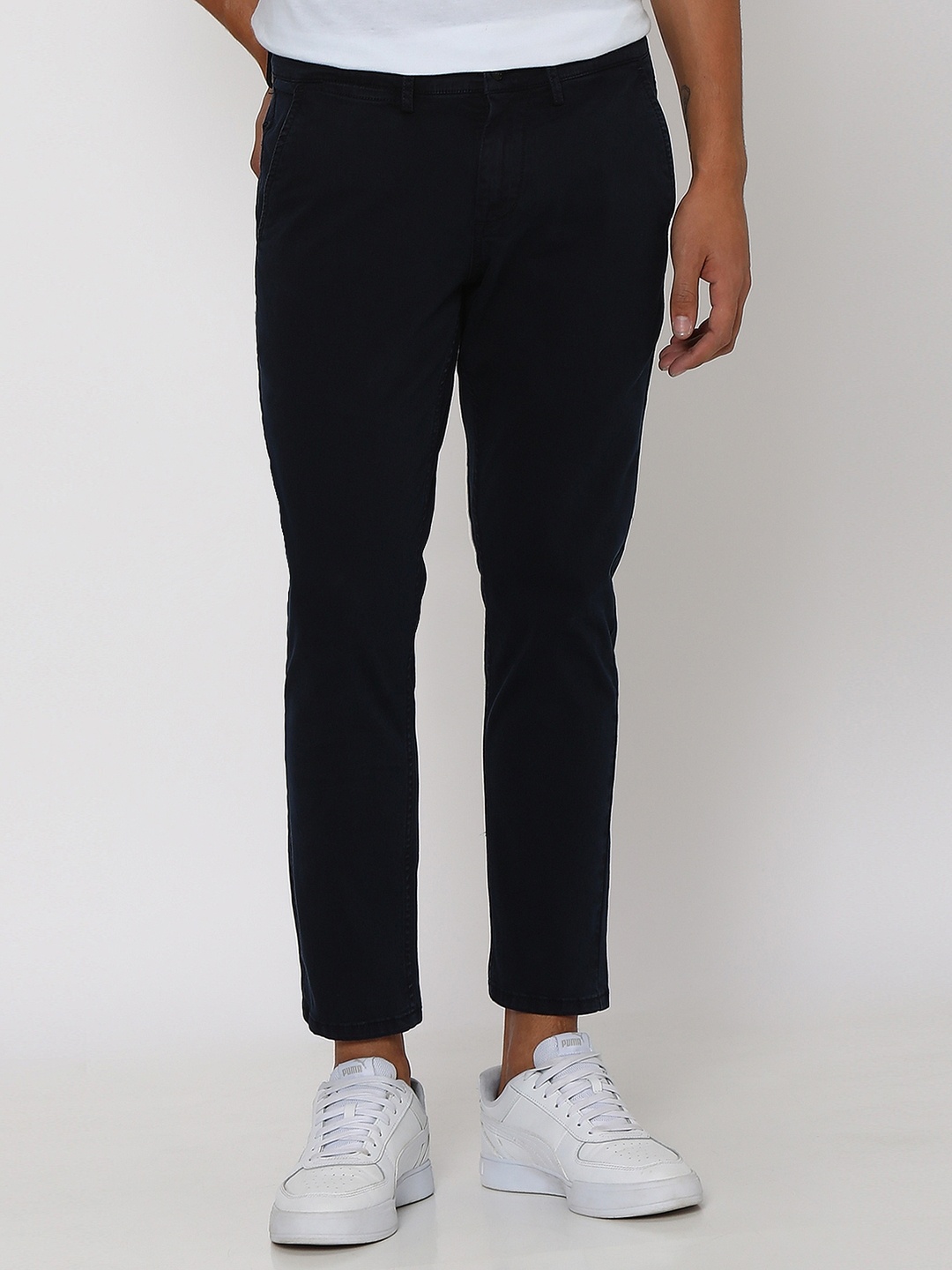 

Mufti Men Slim Fit Mid-Rise Chinos Trouser, Navy blue