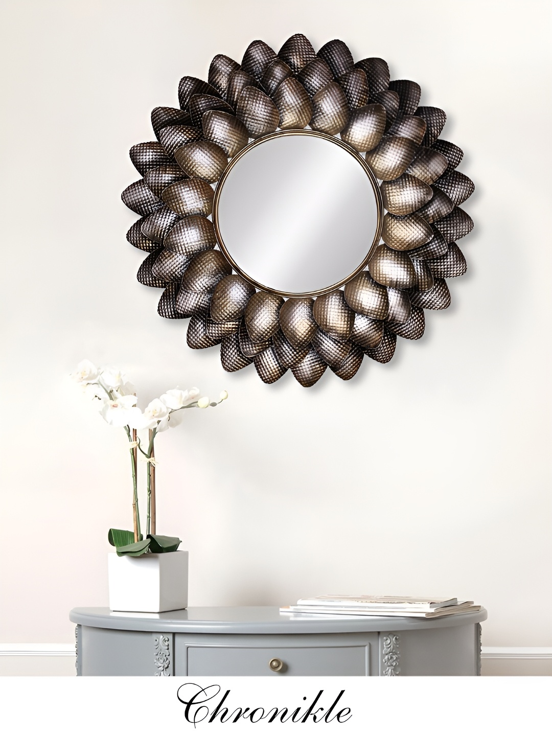 

CHRONIKLE Black & Metallic-toned Textured Round Decor Wall Mirror
