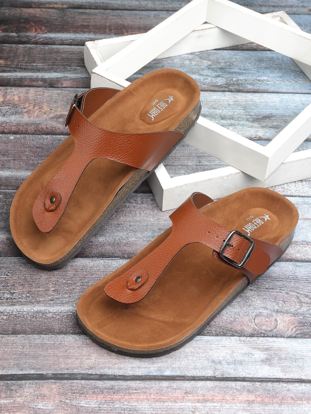 

REFOAM Textured Comfort Sandals, Brown