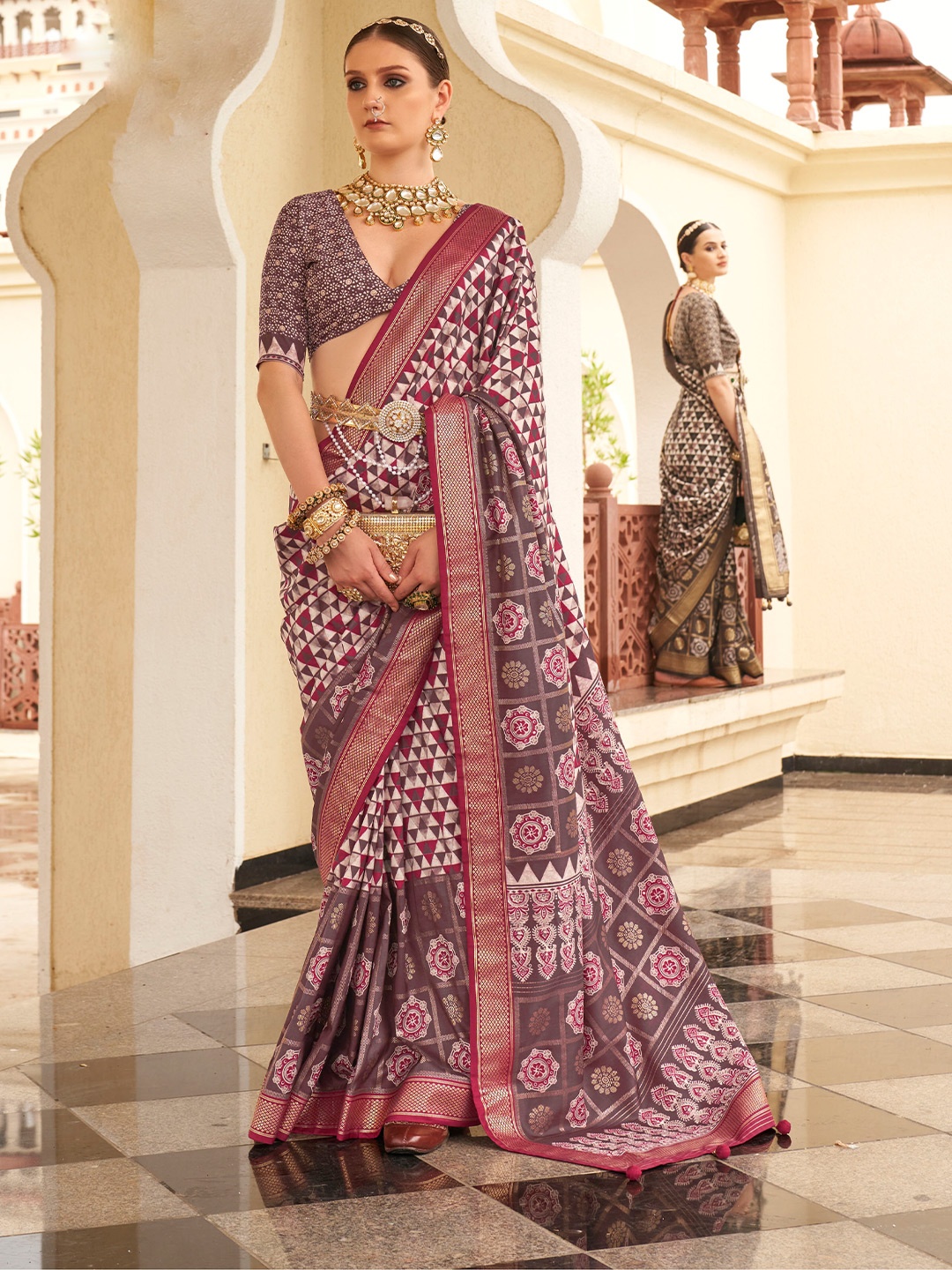 

Mitera Burgundy Ethnic Motifs Printed Zari Saree