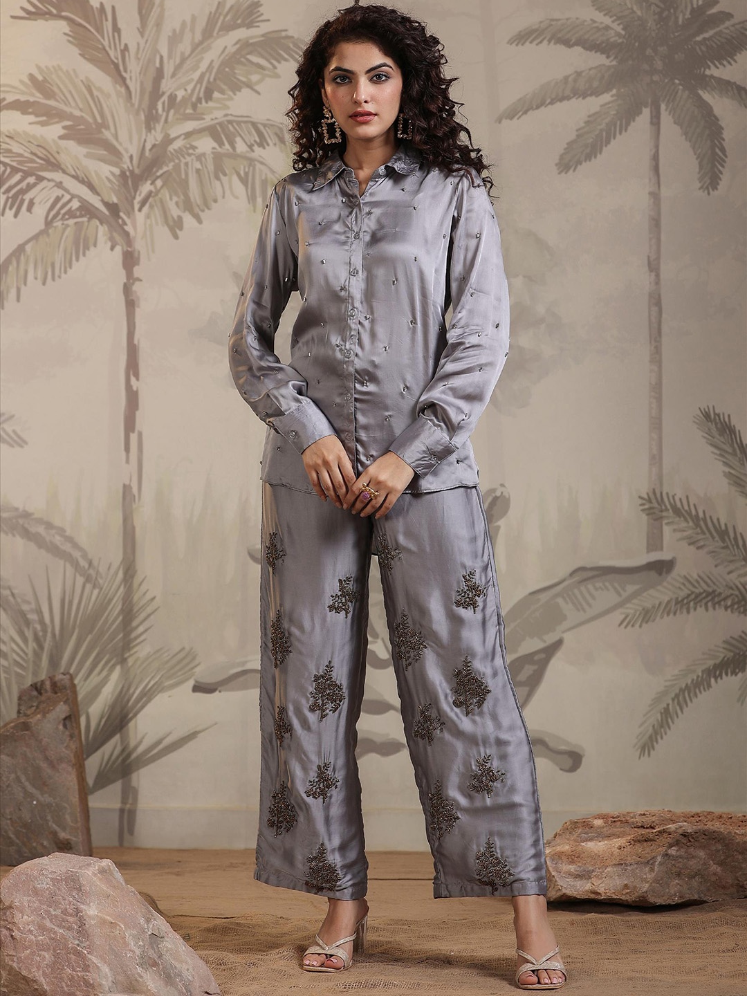 

SCAKHI Embellished Co-Ords, Grey
