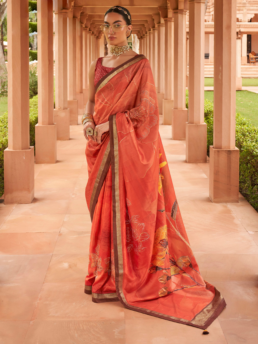 

Mitera Peach-Coloured Floral Printed Beads and Stones Saree
