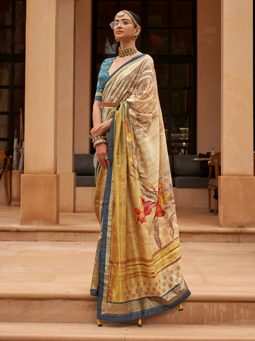

Mitera Cream-Coloured Floral Printed Embellished Banarasi Saree