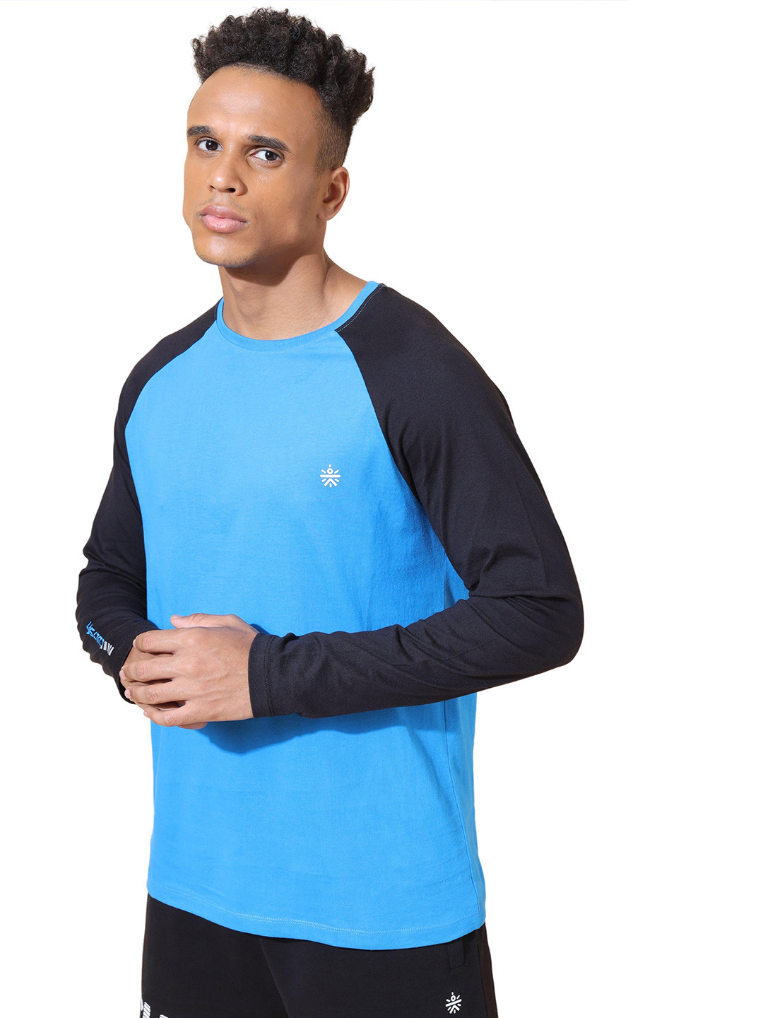

Cultsport Round Neck Raglan Sleeves Cotton Tshirt, Blue