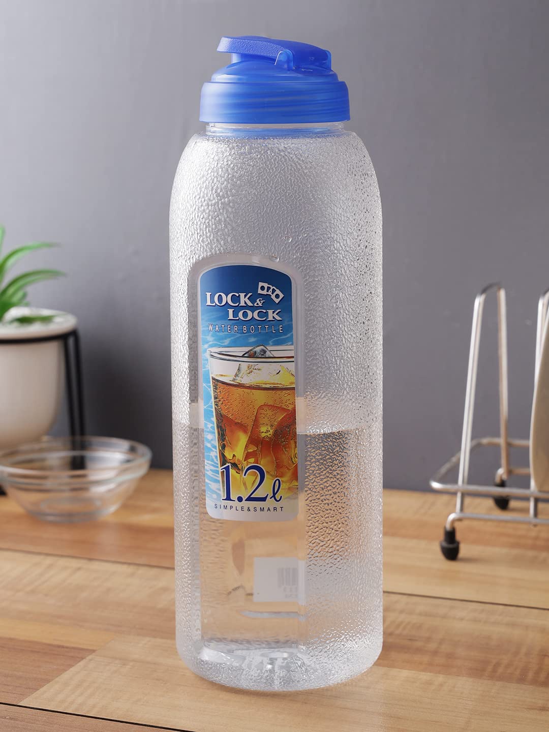 

Lock & Lock 2 Pcs Transparent & Blue Easy Grip Water Bottle 1.2 L Each