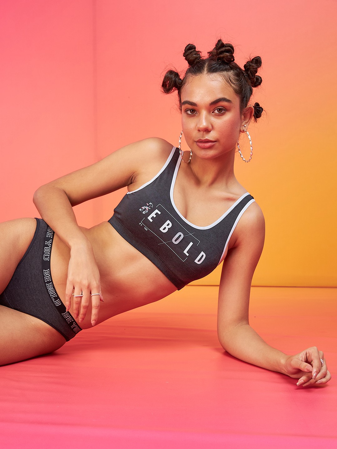 

ENAMOR XO Graphite Non-Wired Removable Padding Workout Bra With All Day Comfort, Black