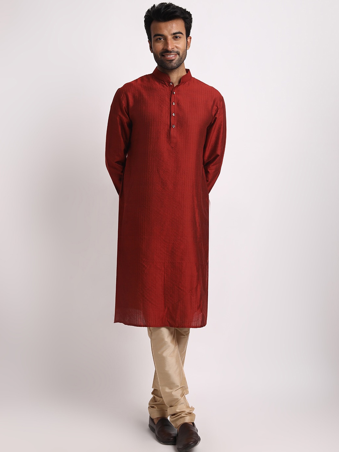 

Streaks & Crosses Striped Mandarin Collar Straight Kurta with Churidar, Maroon