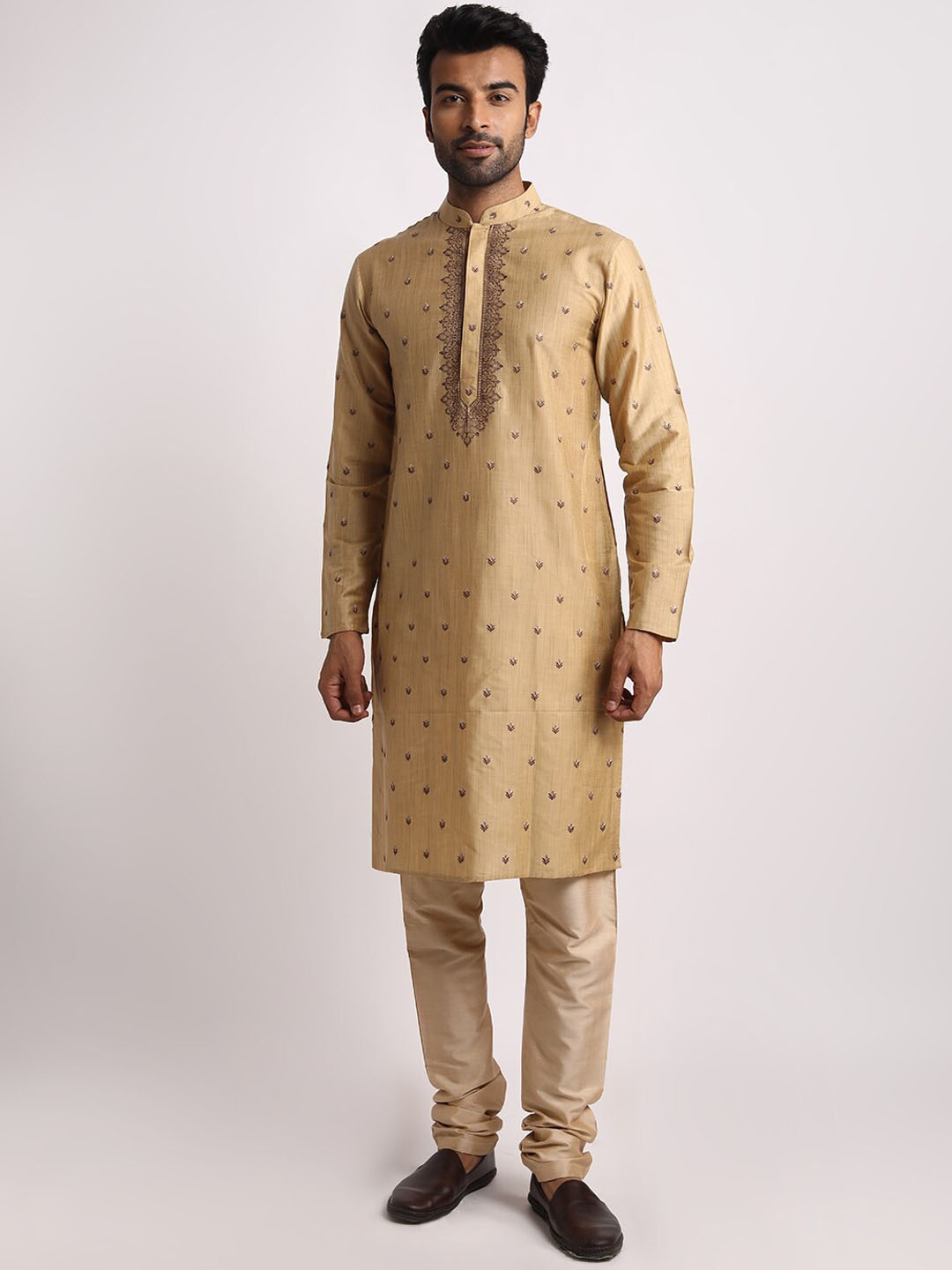 

Streaks & Crosses Ethnic Motifs Embroidered Mandarin Collar Pure Silk Straight Kurta Set, Beige