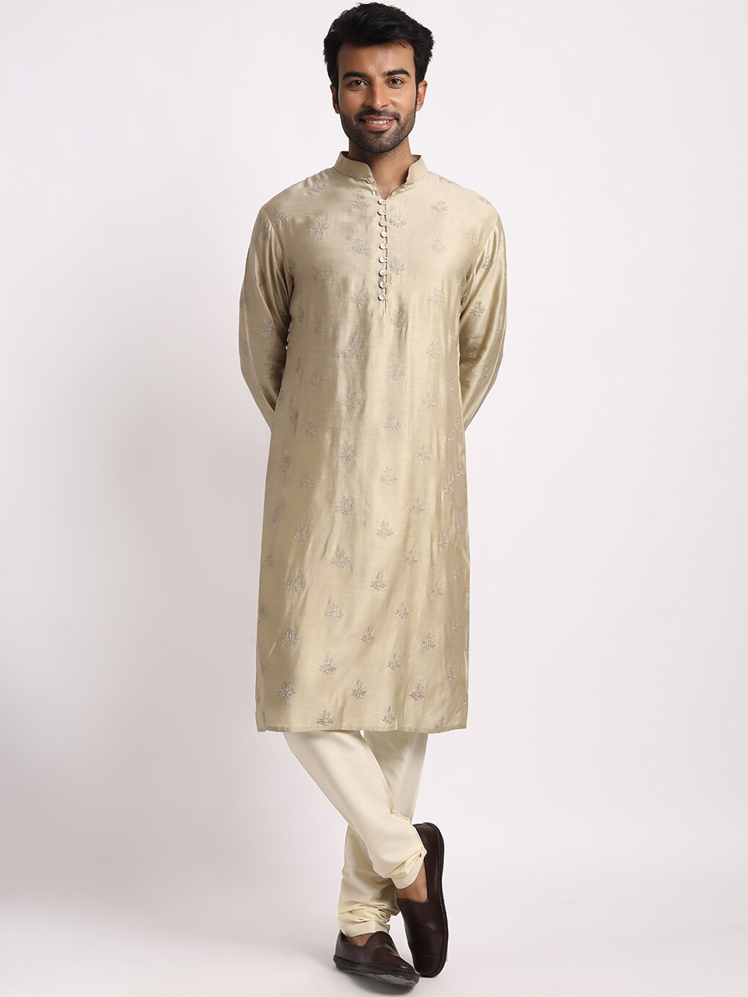 

Streaks & Crosses Ethnic Motifs Embroidered Mandarin Collar Straight Kurta Set, Beige