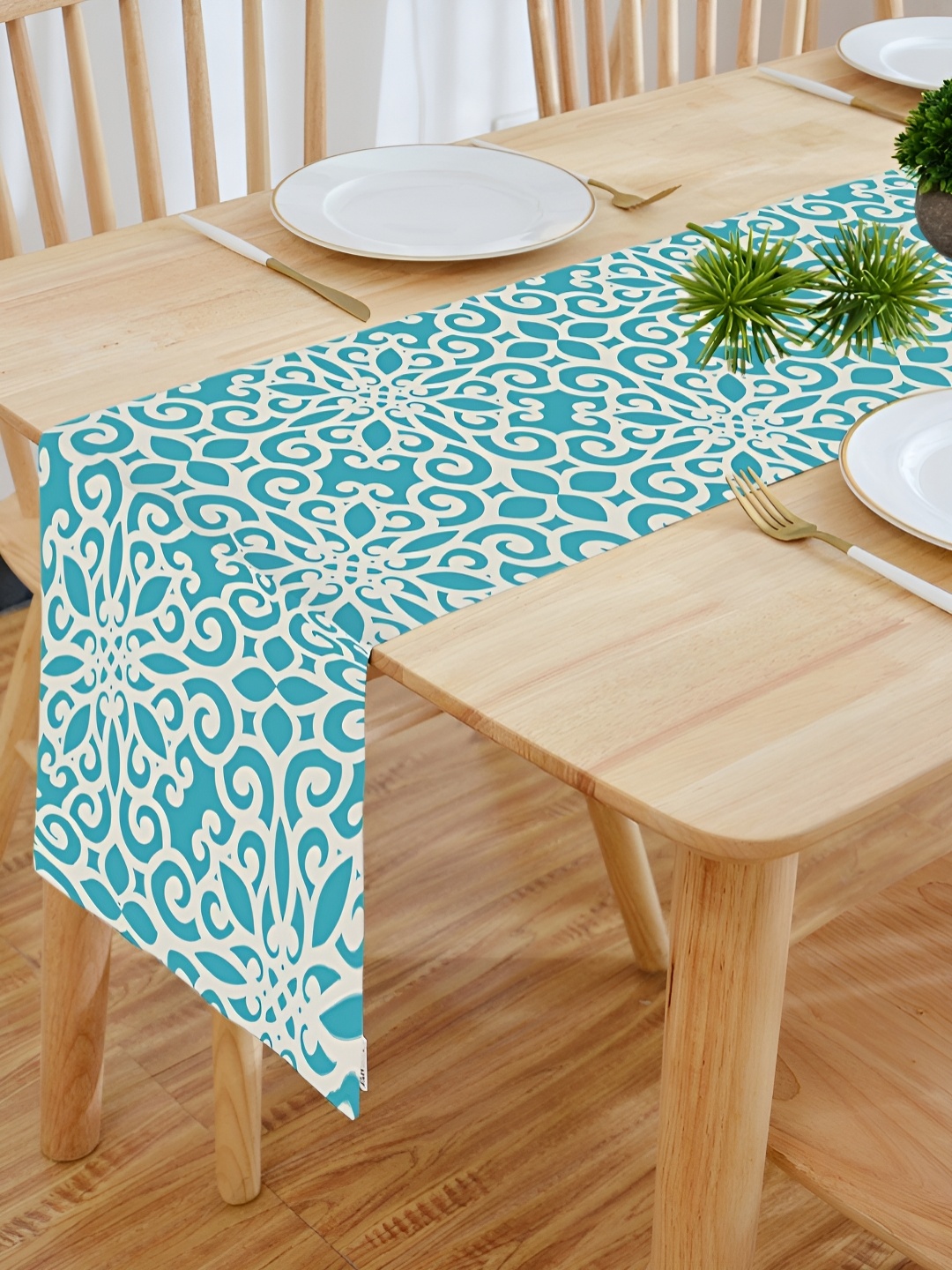 

HOMADORN Blue & White Floral Printed 4-Seater Table Runner