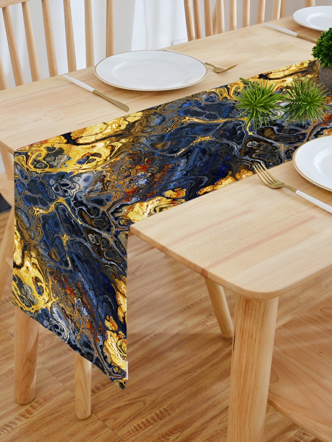 

HOMADORN Blue & Beige Printed 4-Seater Table Cover