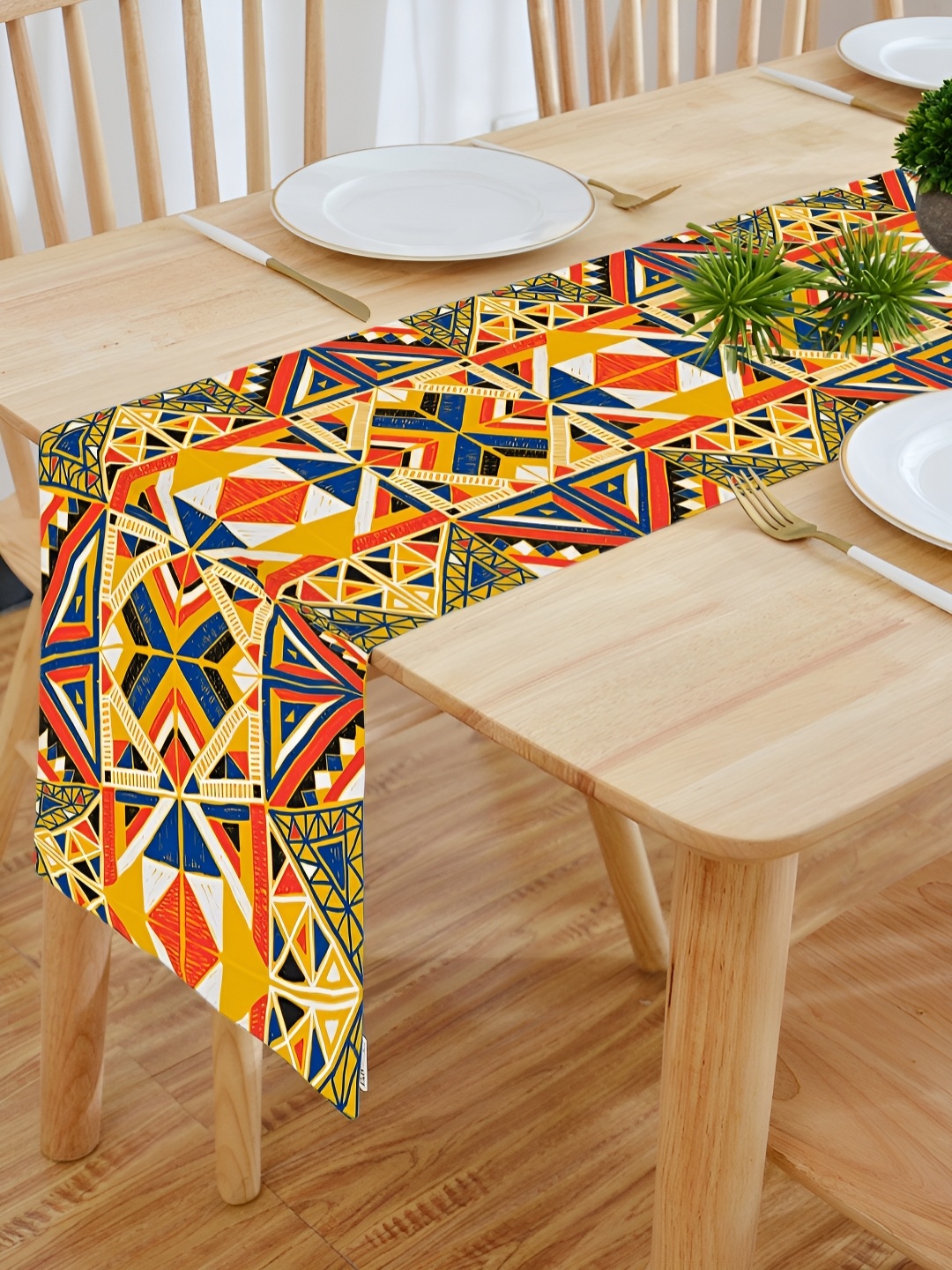 

HOMADORN Yellow & Blue Geometric 4-Seater Table Runner