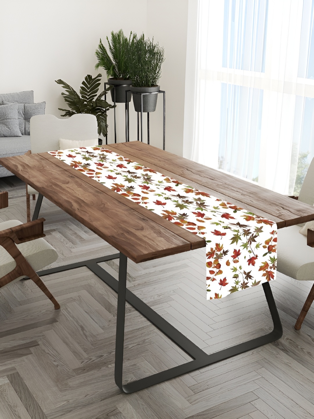 

HOMADORN White & Brown Floral Printed Table Runner