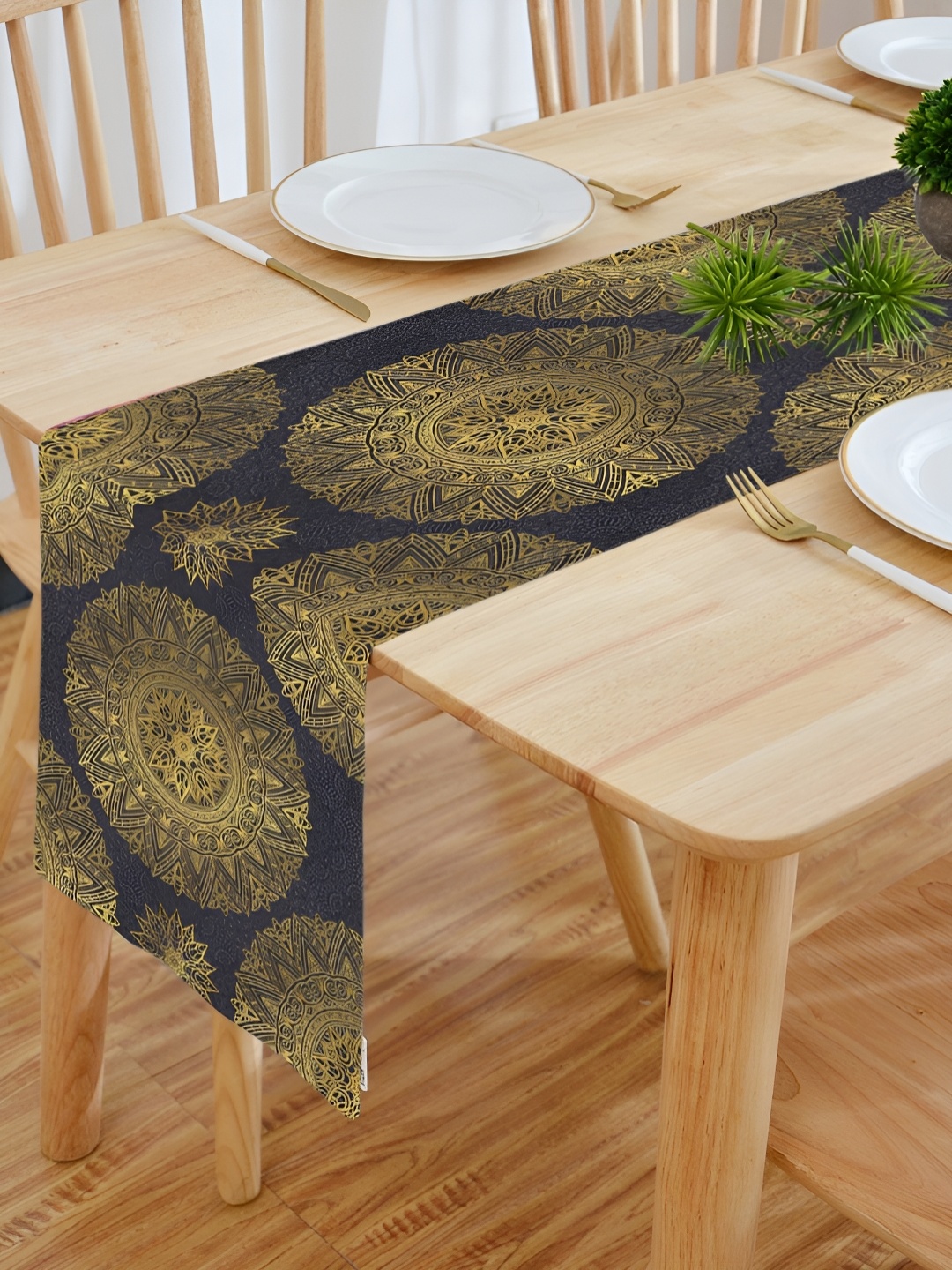 

HOMADORN Black & Yellow Ethnic Motifs 4 Seater Table Runner