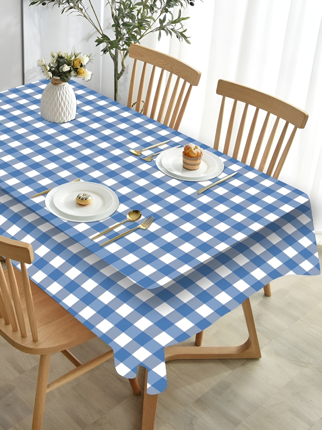 

HOMADORN Blue & White Checked 4-Seater Table Cover