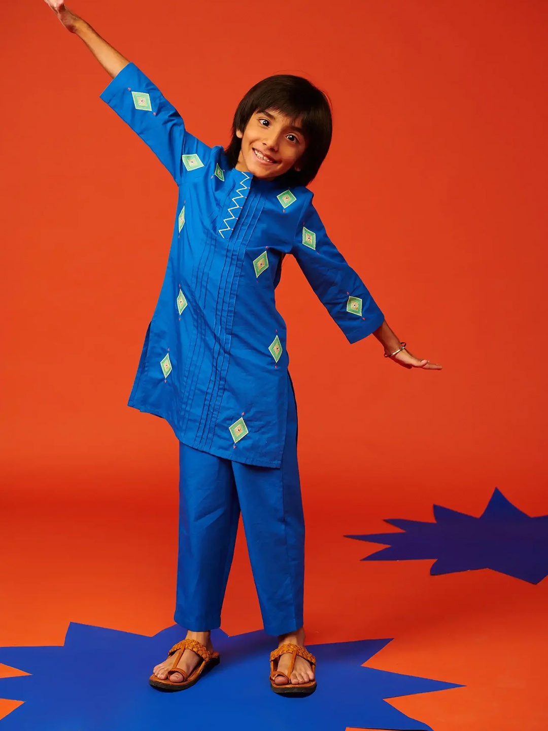 

Somersault Boys Embroidered Regular Thread Work Pure Cotton Kurta With Trousers, Blue