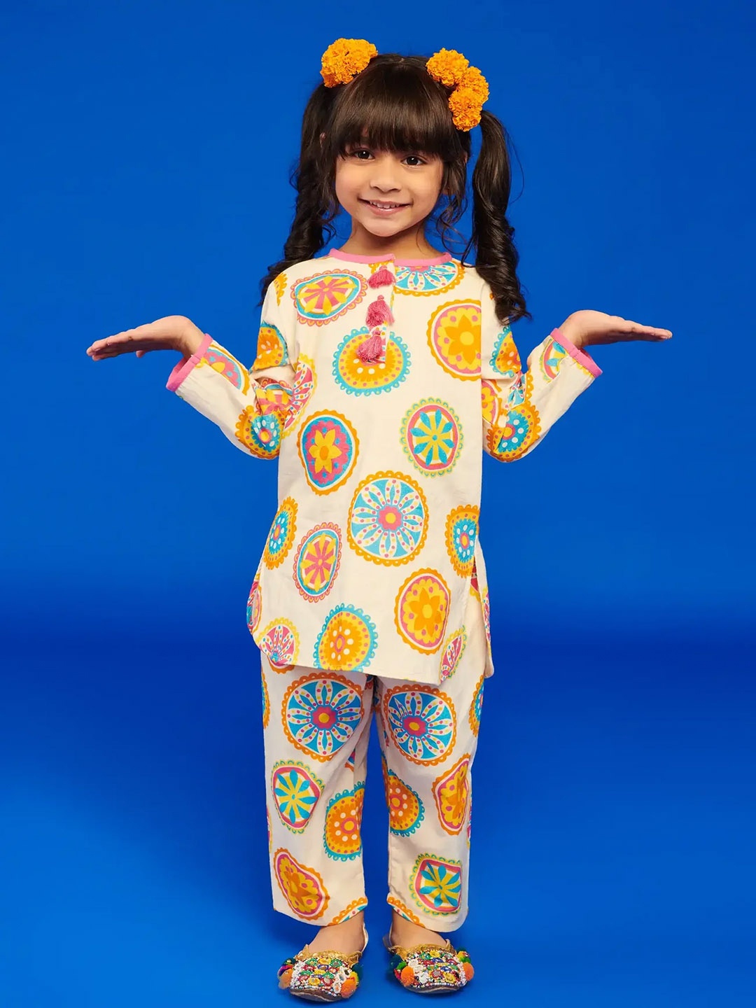 

Somersault Girls Ethnic Motifs Printed Pure Cotton Kurta With Trouser, Beige